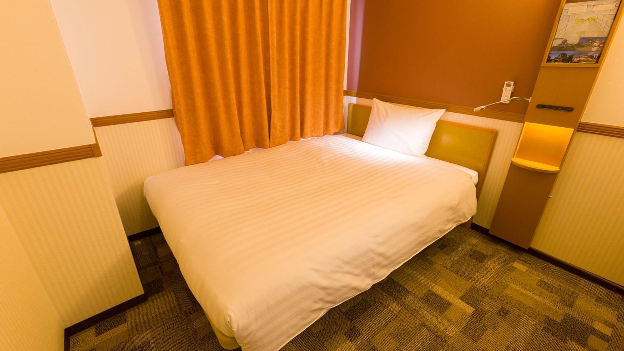 Toyoko Inn Yokohama Tsurumi Eki Higashi Guchi Room photo