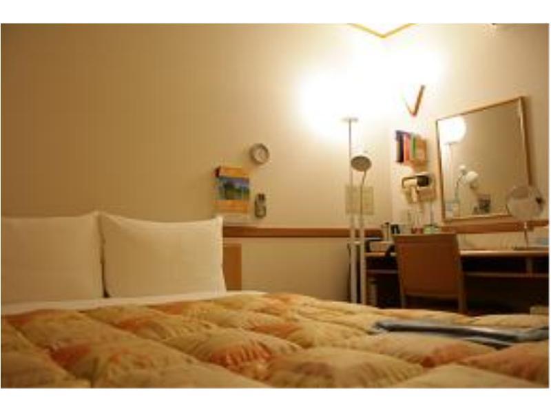 Toyoko Inn Yokohama Tsurumi Eki Higashi Guchi Exterior photo